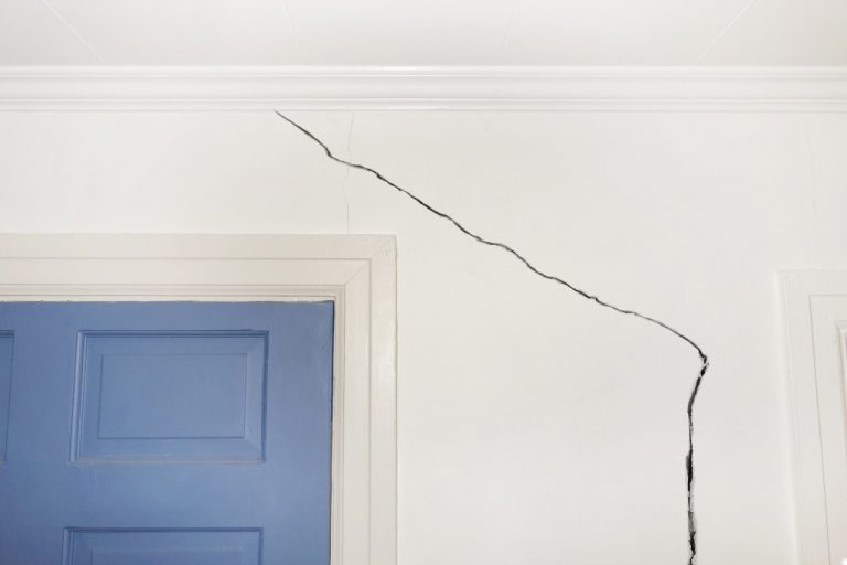 Why Do the Walls of Your House Crack? BP Furniture
